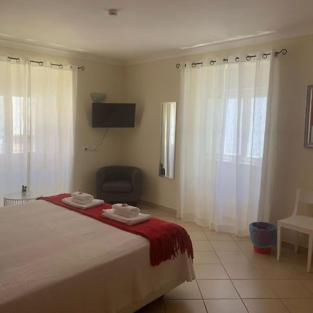 Blue Moon GuestHouse Lagos Extérieur photo