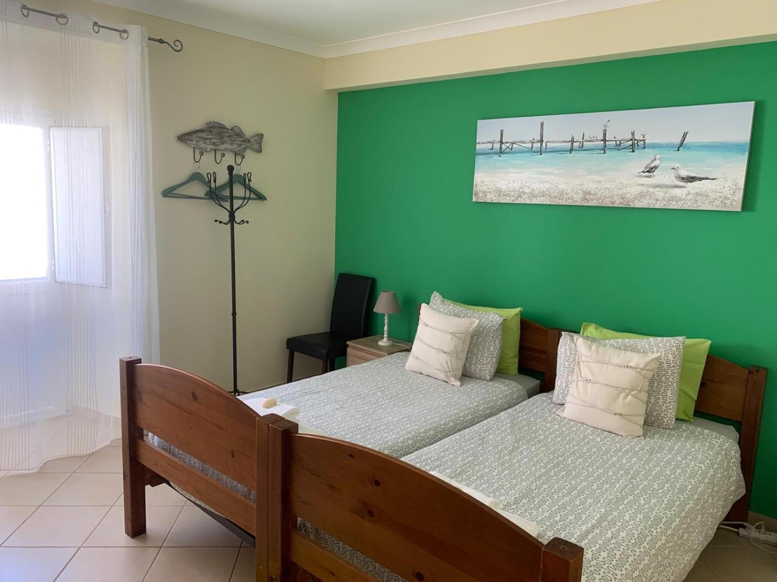 Blue Moon GuestHouse Lagos Extérieur photo